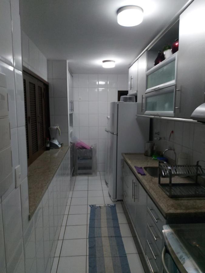 Apartamento Em Guarajuba 200M Da Praia Камасари Экстерьер фото