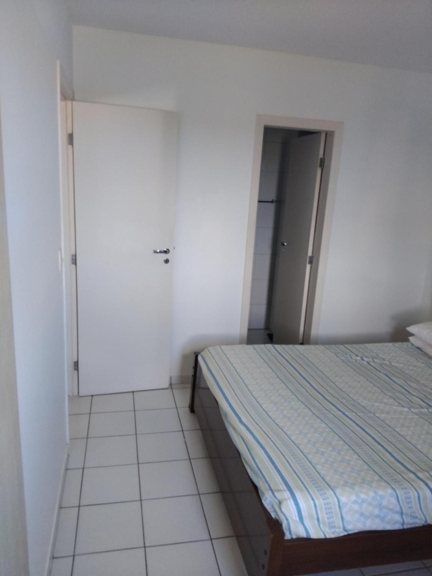 Apartamento Em Guarajuba 200M Da Praia Камасари Экстерьер фото